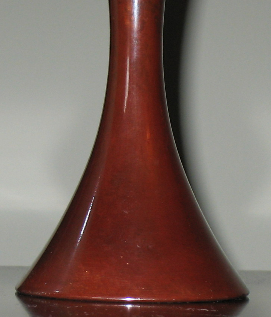 bronze_vase_foot (213K)